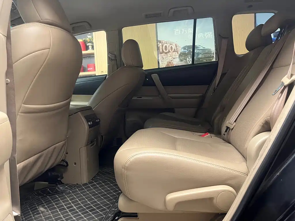 TOYOTA HIGHLANDER 2014