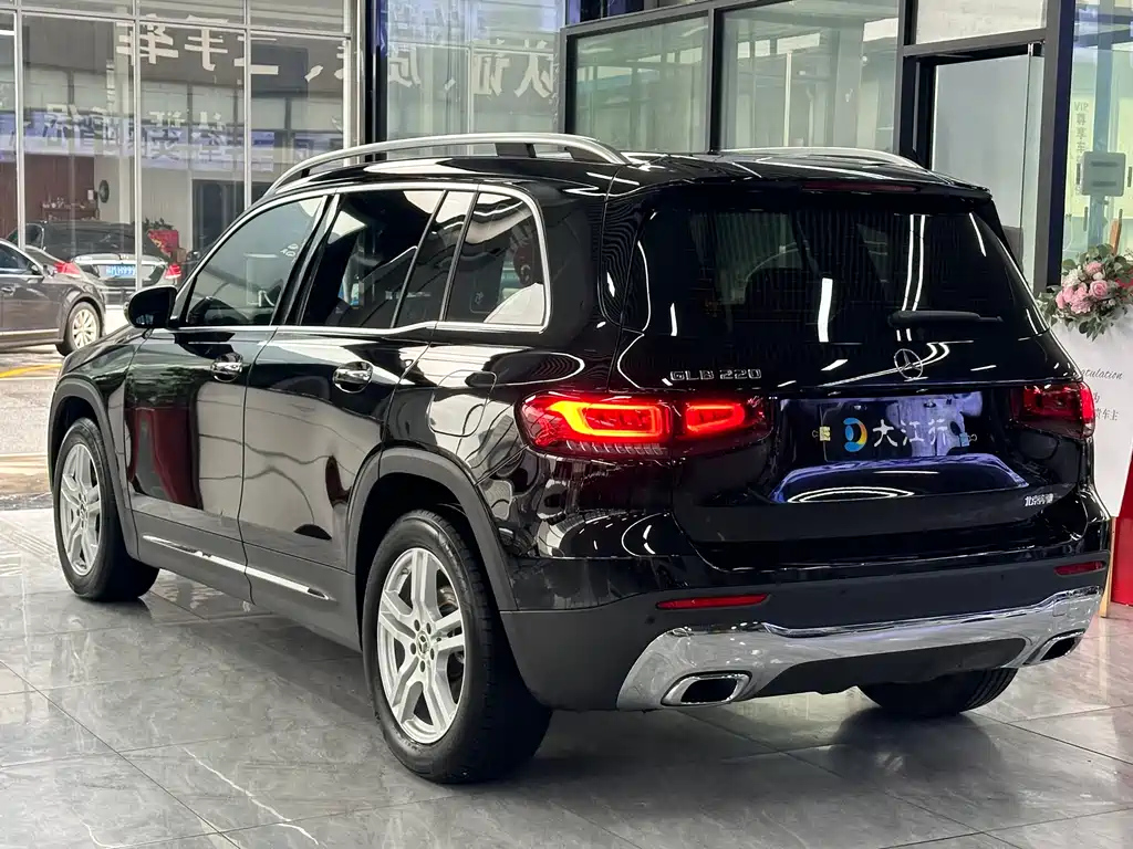MERCEDES BENZ GLB 2022
