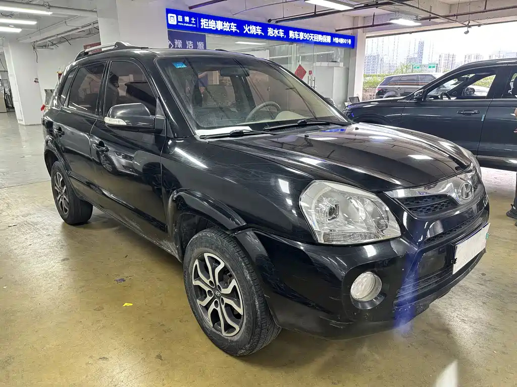 HYUNDAI TUCSON 2015