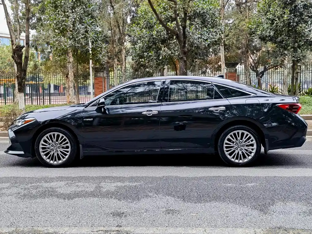 TOYOTA AVALON 2021