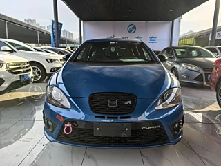 Заказать SEAT LEON
