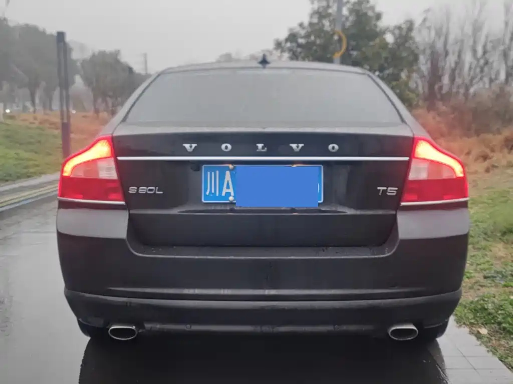 VOLVO S80L 2013