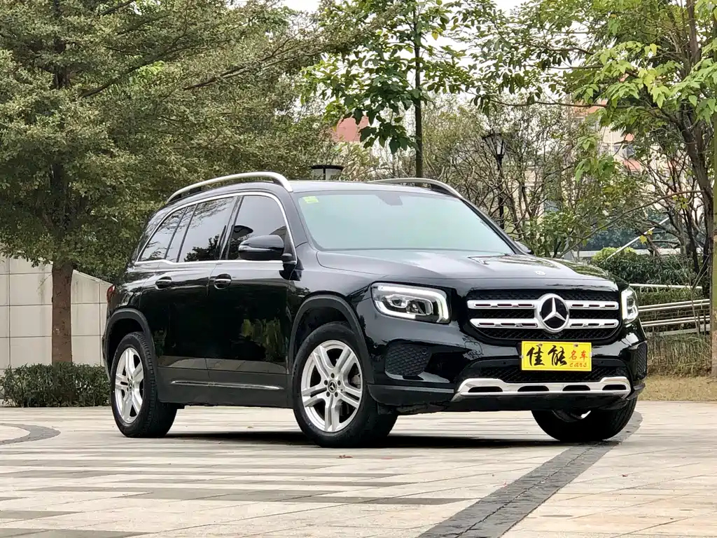 MERCEDES BENZ GLB 2021