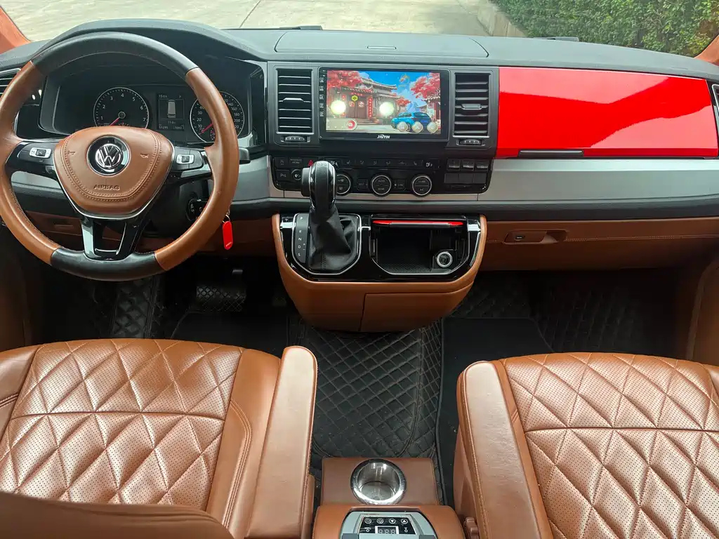 VOLKSWAGEN MULTIVAN 2018