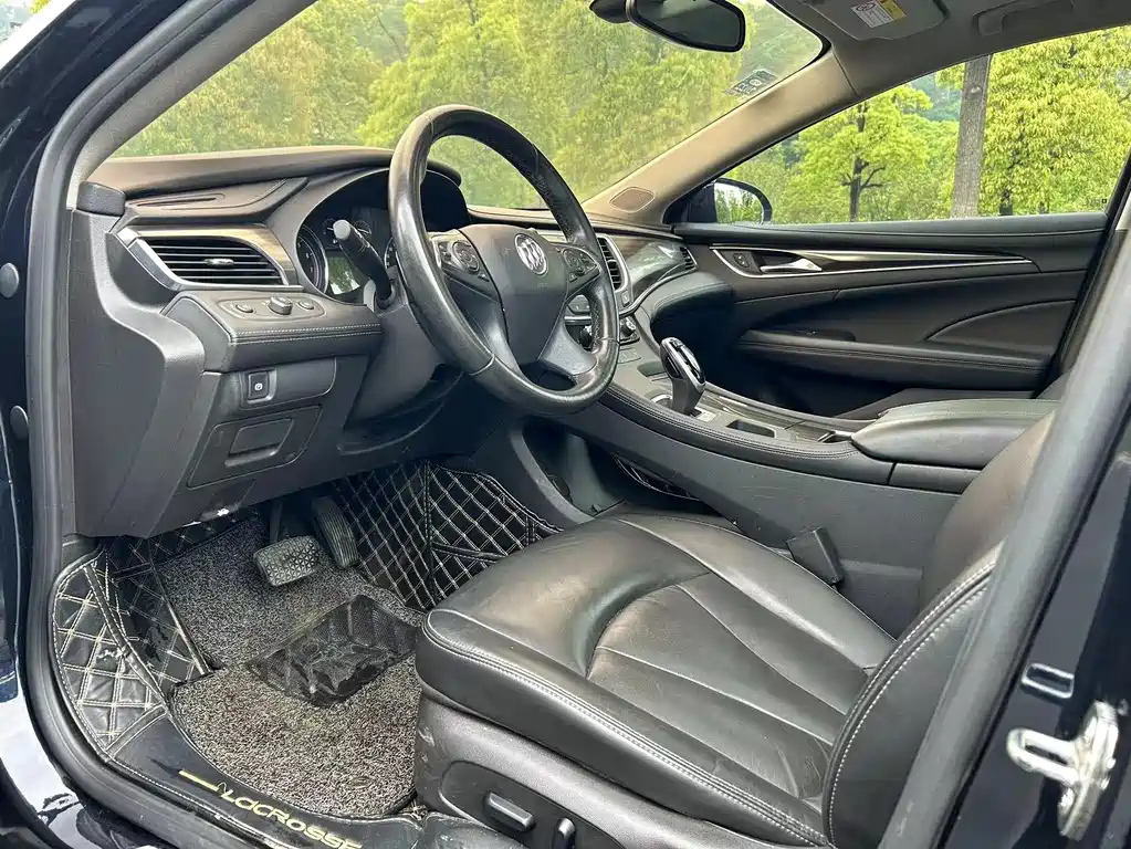 BUICK LACROSSE 2020