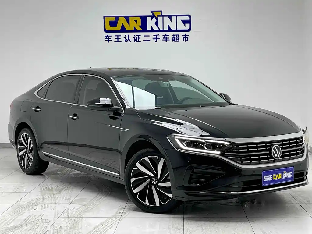 VOLKSWAGEN PASSAT 2022