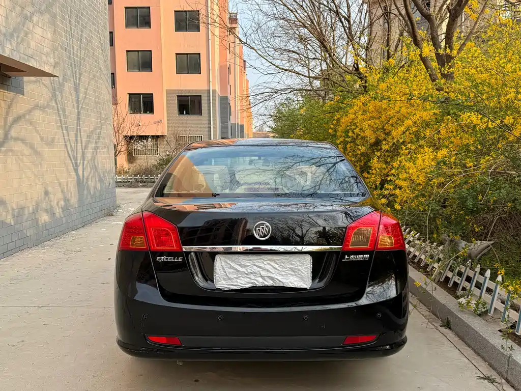 BUICK EXCELLE 2010
