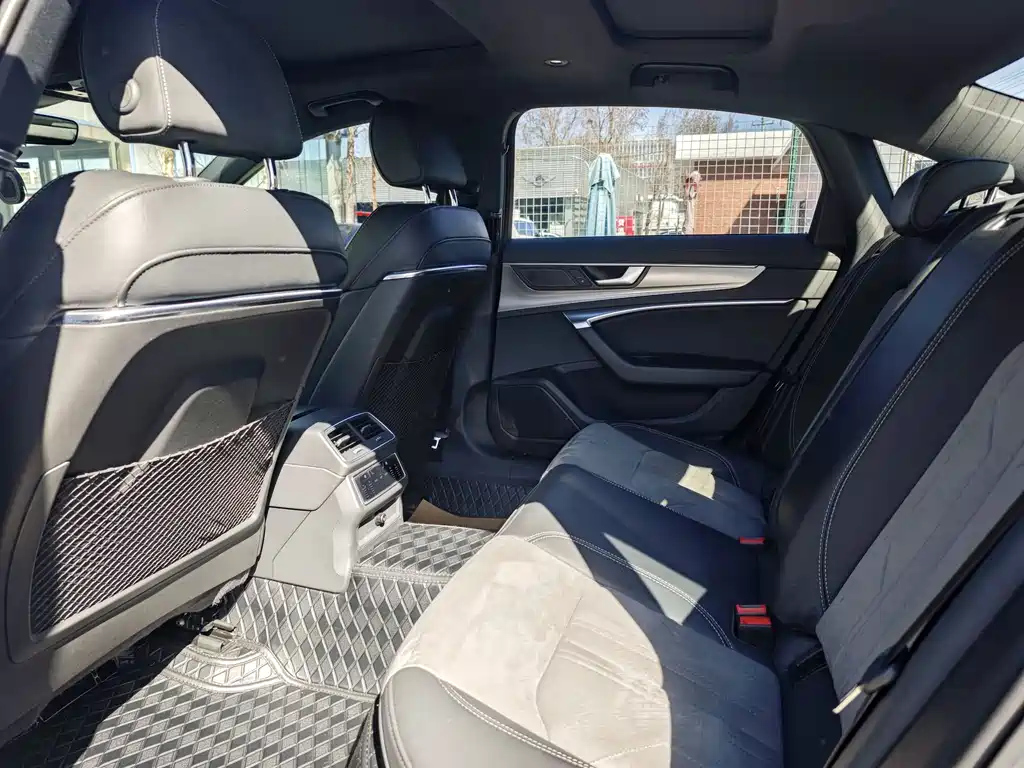 AUDI A6L 2021