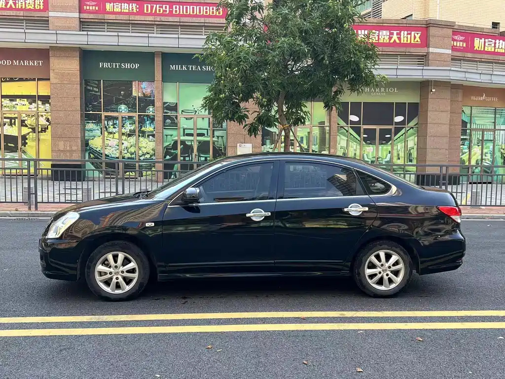NISSAN SYLPHY 2015
