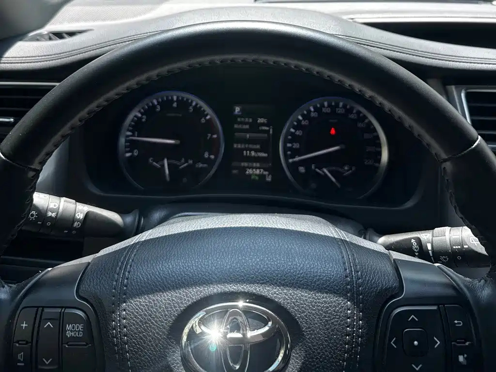TOYOTA HIGHLANDER 2021