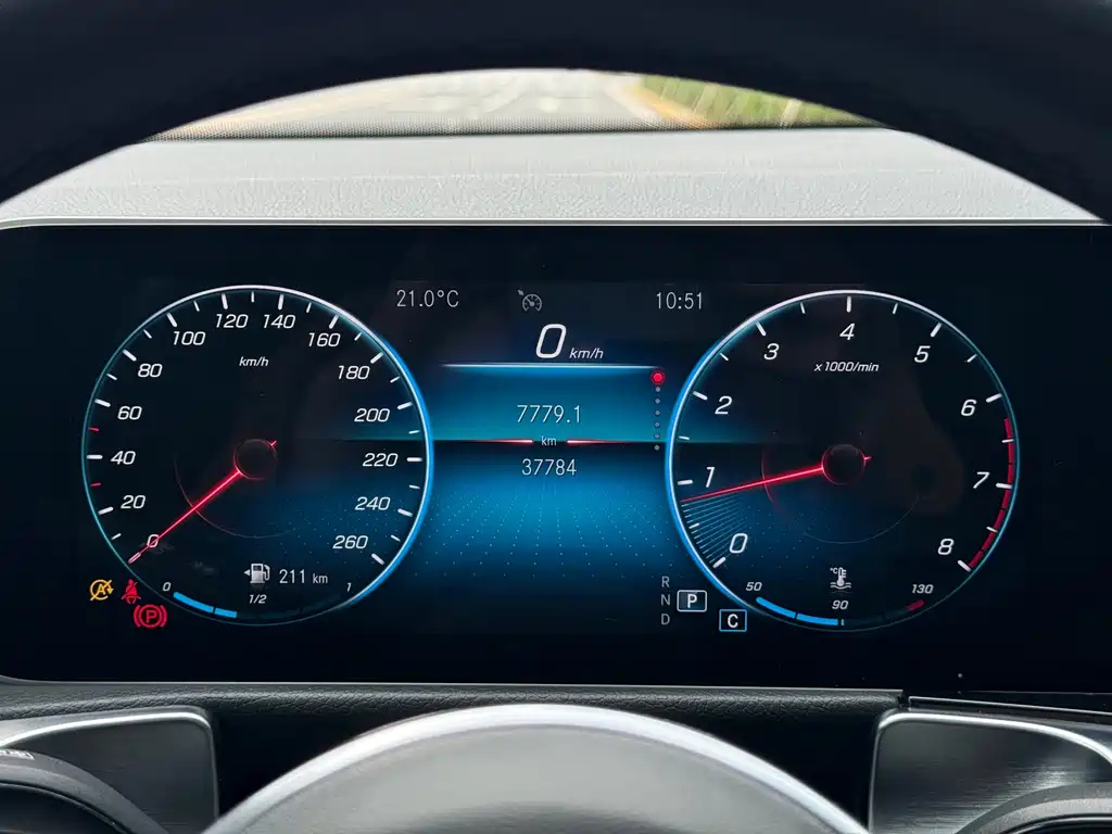 MERCEDES BENZ GLB 2020