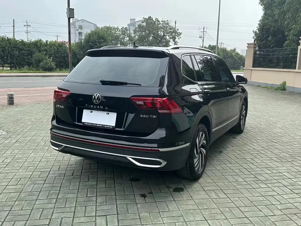 VOLKSWAGEN TIGUAN L 2021