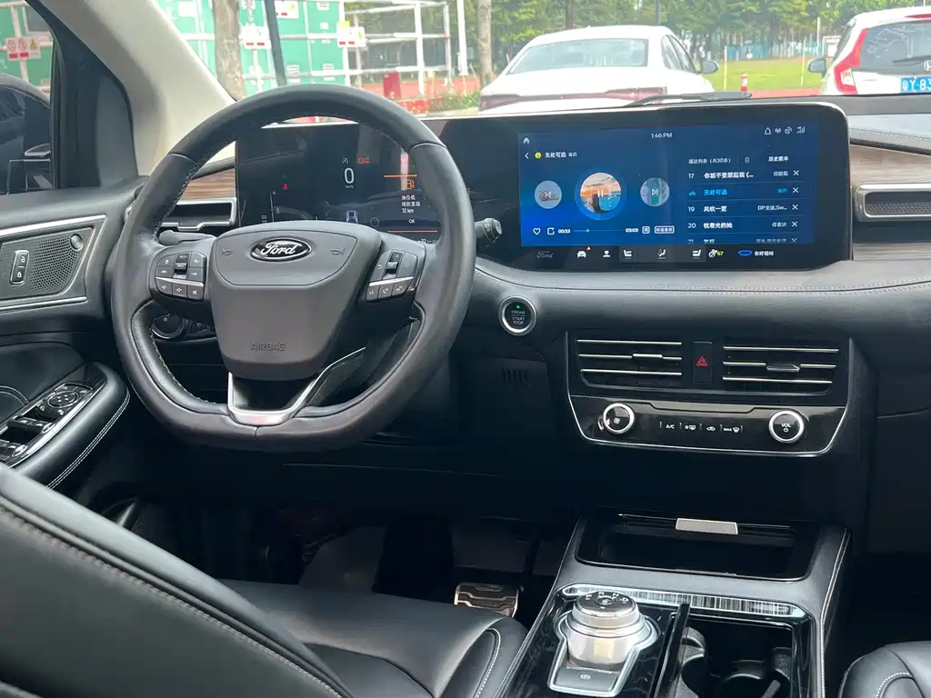 FORD EDGE 2021