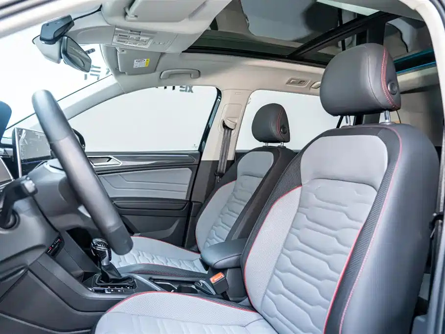 VOLKSWAGEN TIGUAN L 2022