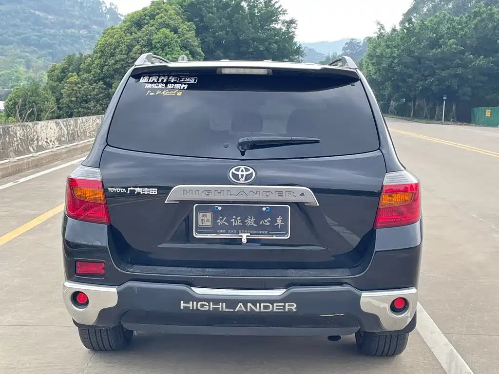 TOYOTA HIGHLANDER 2010