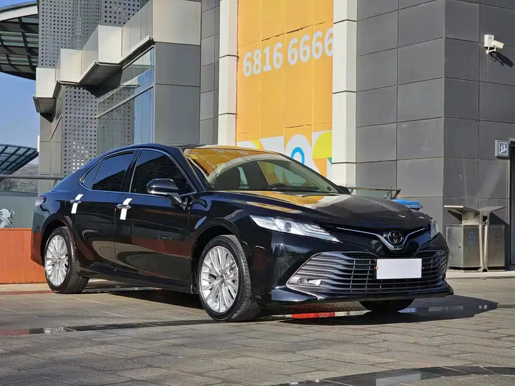 TOYOTA CAMRY 2019