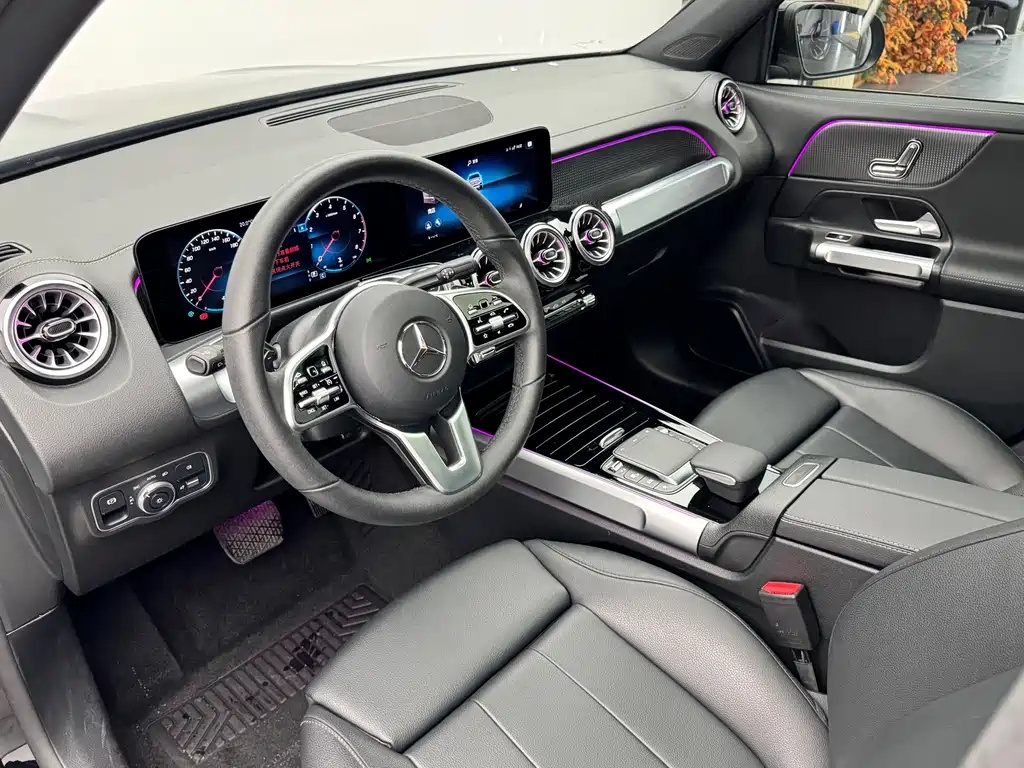 MERCEDES BENZ GLB 2021