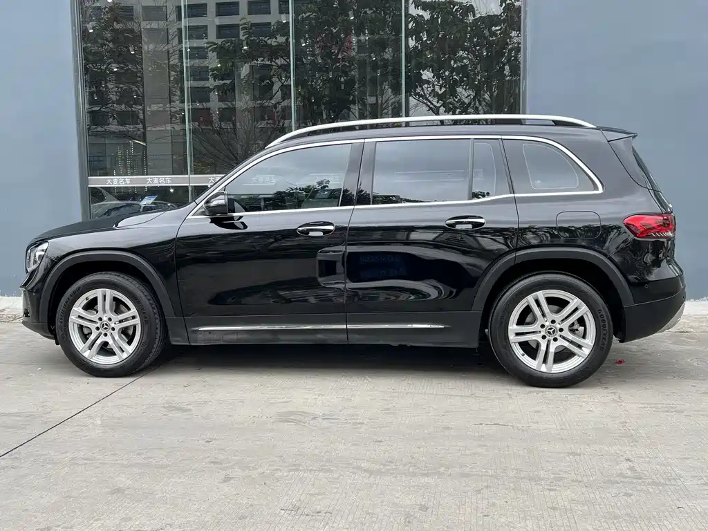 MERCEDES BENZ GLB 2022