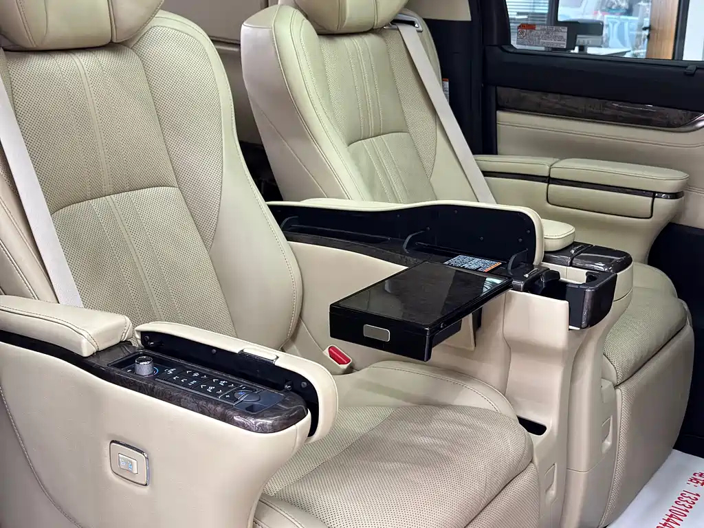 TOYOTA ALPHARD 2018