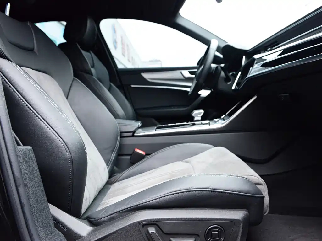 AUDI A6L 2023