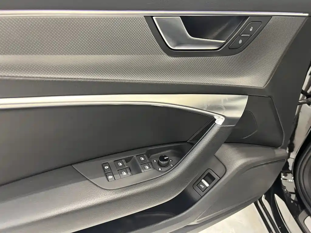 AUDI A6L 2022