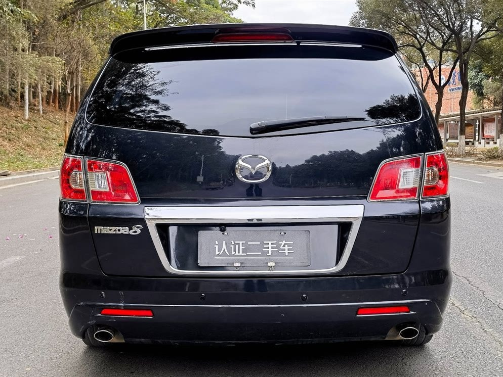 MAZDA 8 2011