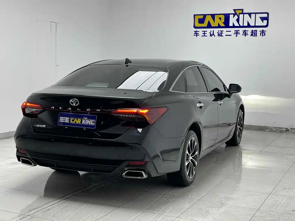 TOYOTA AVALON 2022