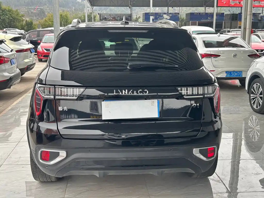 LYNK&CO 01 2018