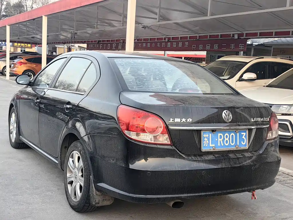 VOLKSWAGEN LAVIDA 2010