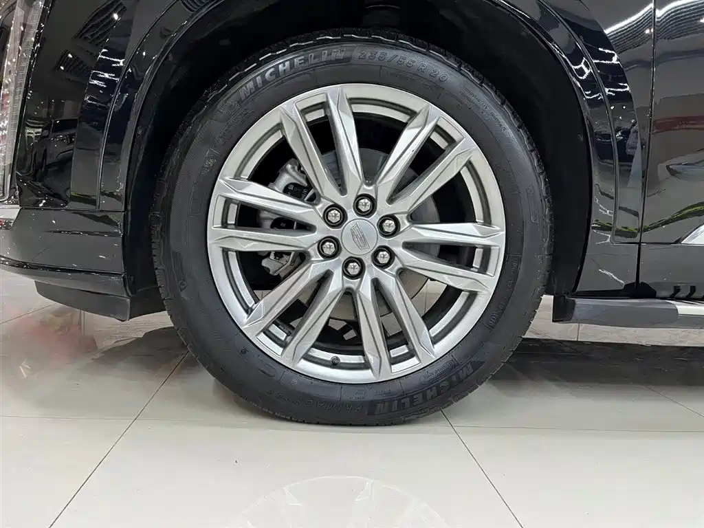CADILLAC XT6 2021