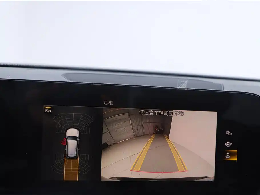 MERCEDES BENZ GLB 2022