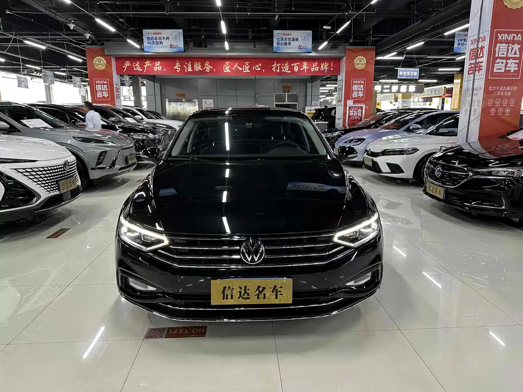 VOLKSWAGEN MAGOTAN 2022