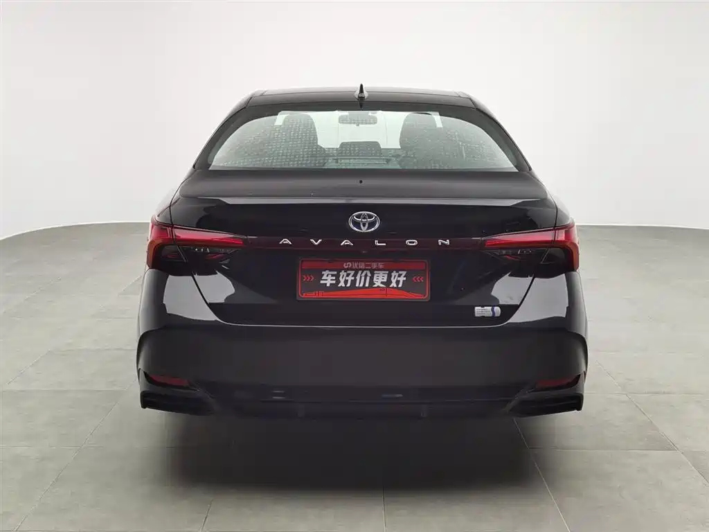 TOYOTA AVALON 2019