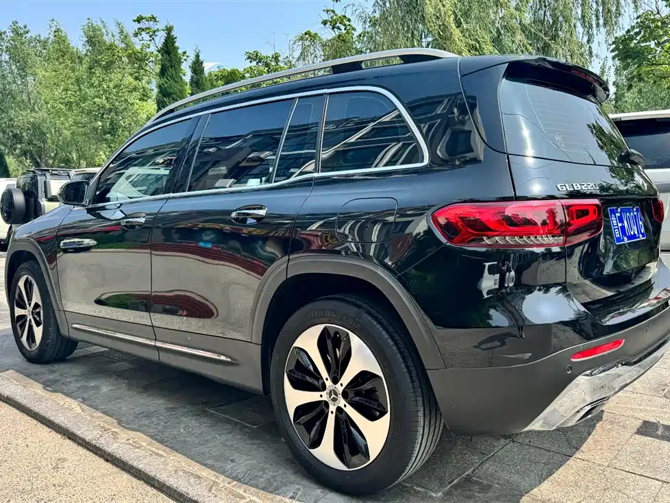 MERCEDES BENZ GLB 2022