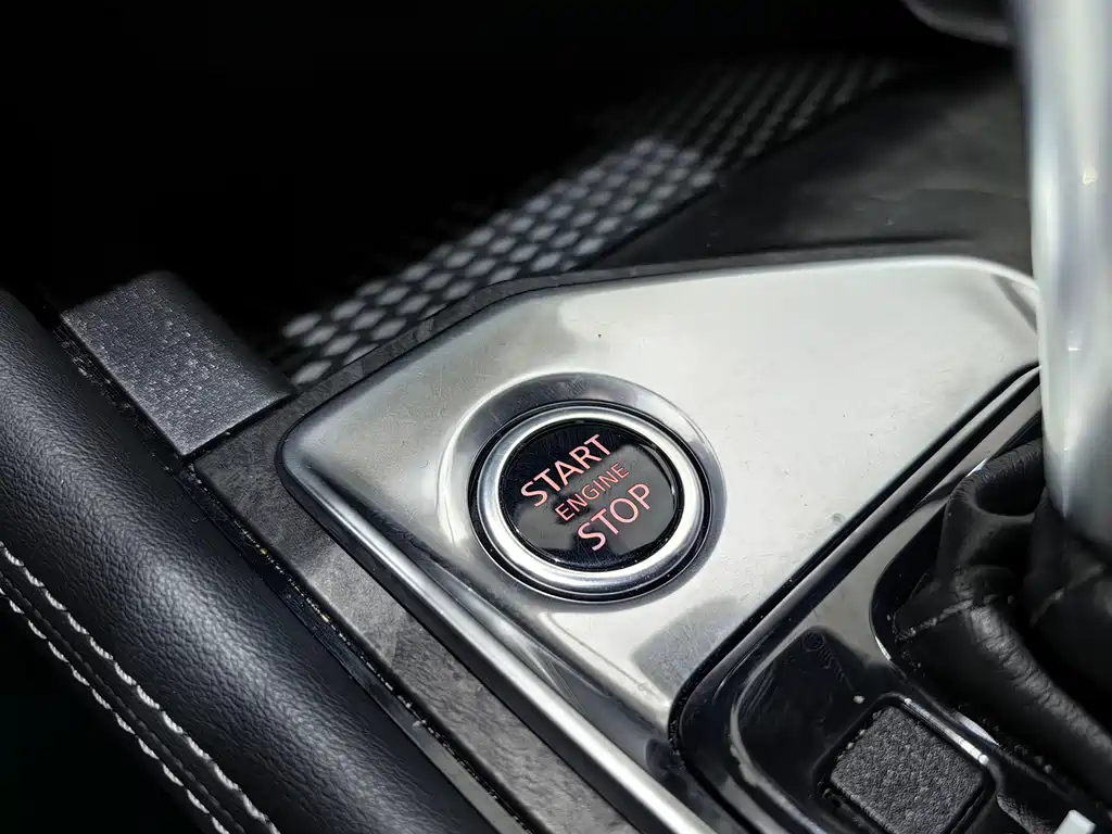 NISSAN TEANA 2023