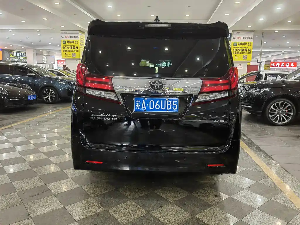 TOYOTA ALPHARD 2018
