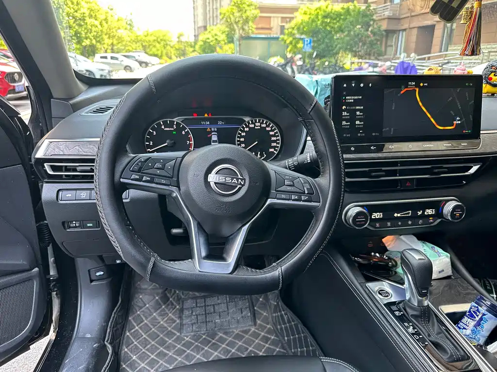 NISSAN TEANA 2023