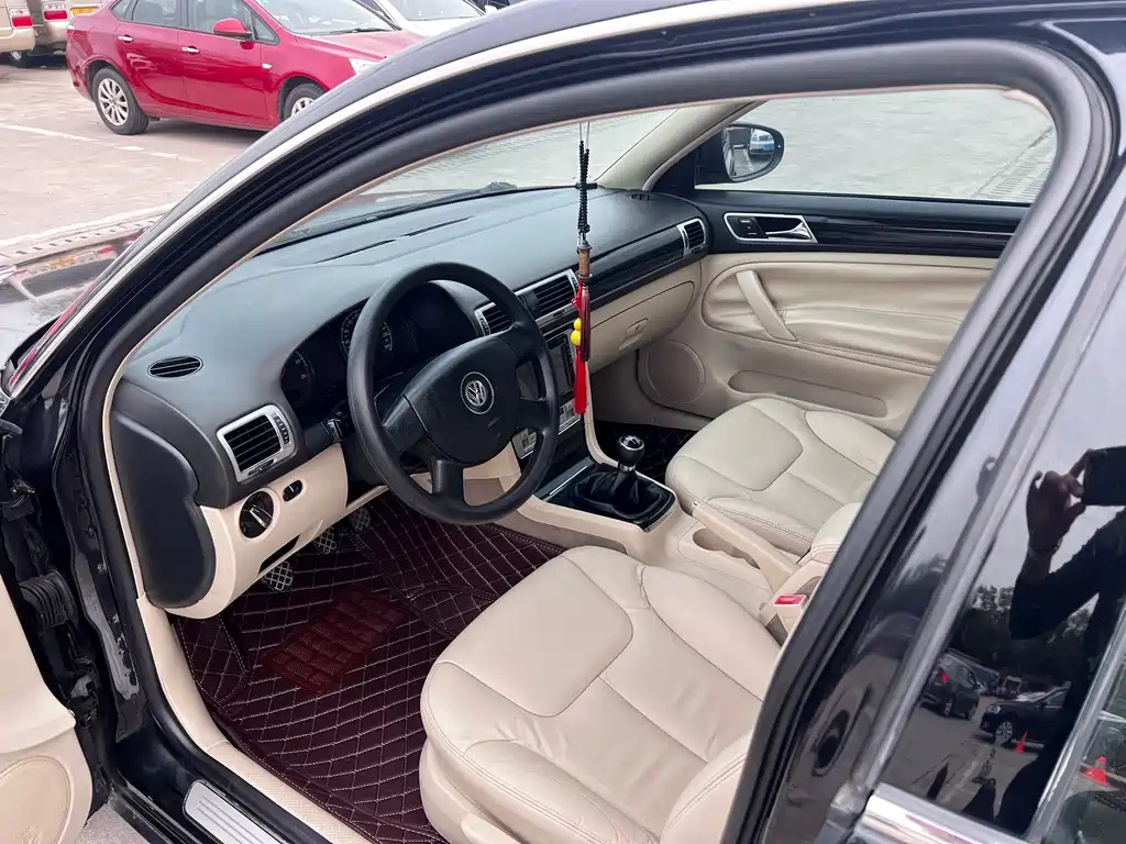 VOLKSWAGEN OTHER 2010
