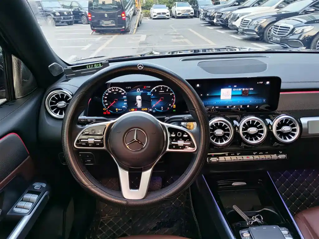 MERCEDES BENZ GLB 2022
