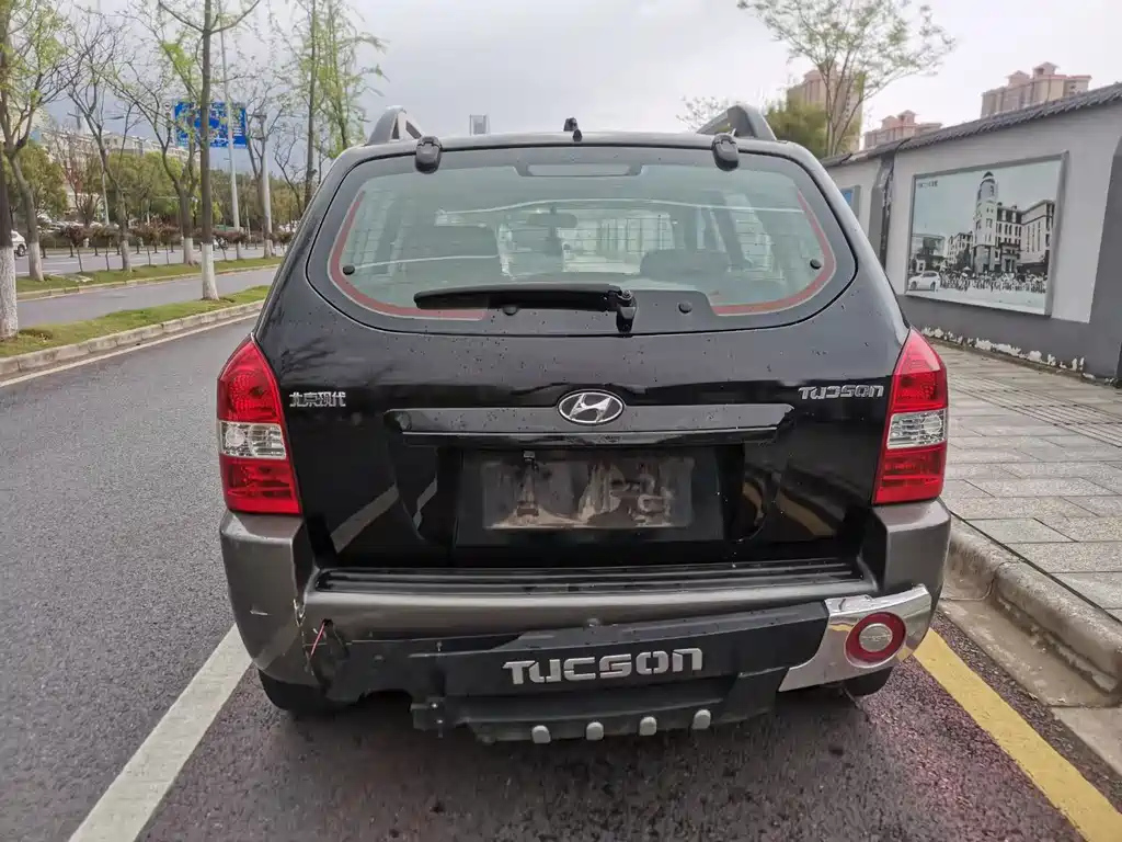 HYUNDAI TUCSON 2010