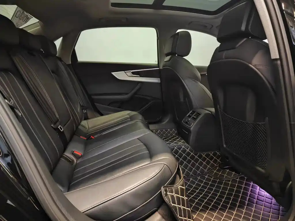 AUDI A4L 2022