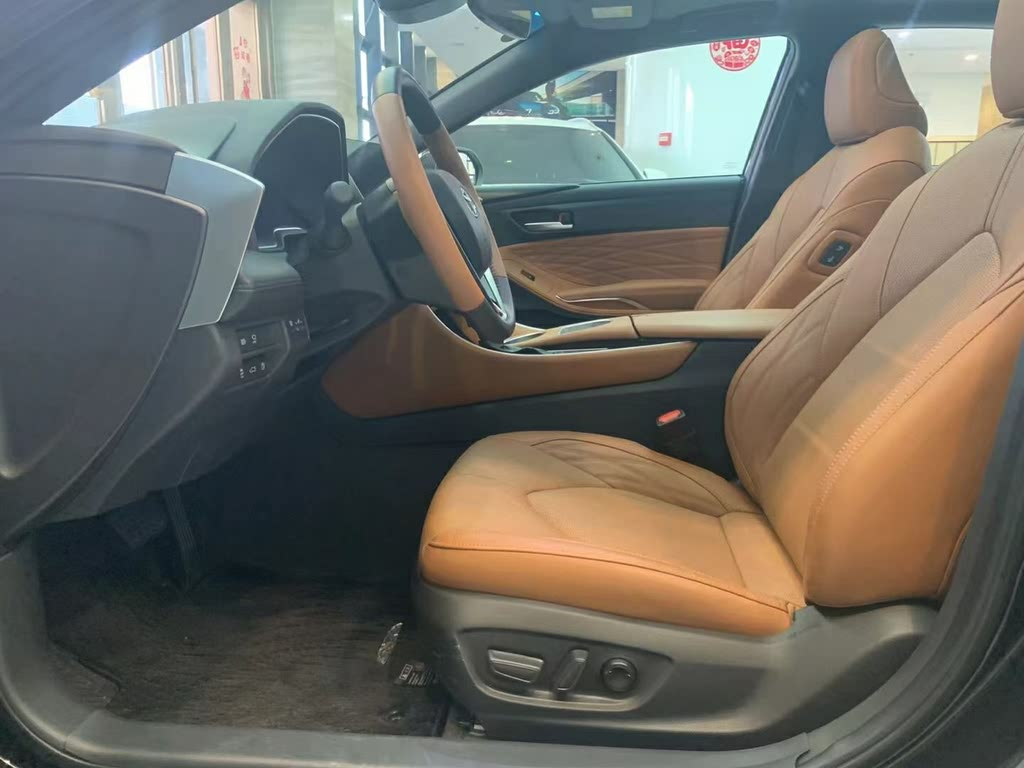 TOYOTA AVALON 2023