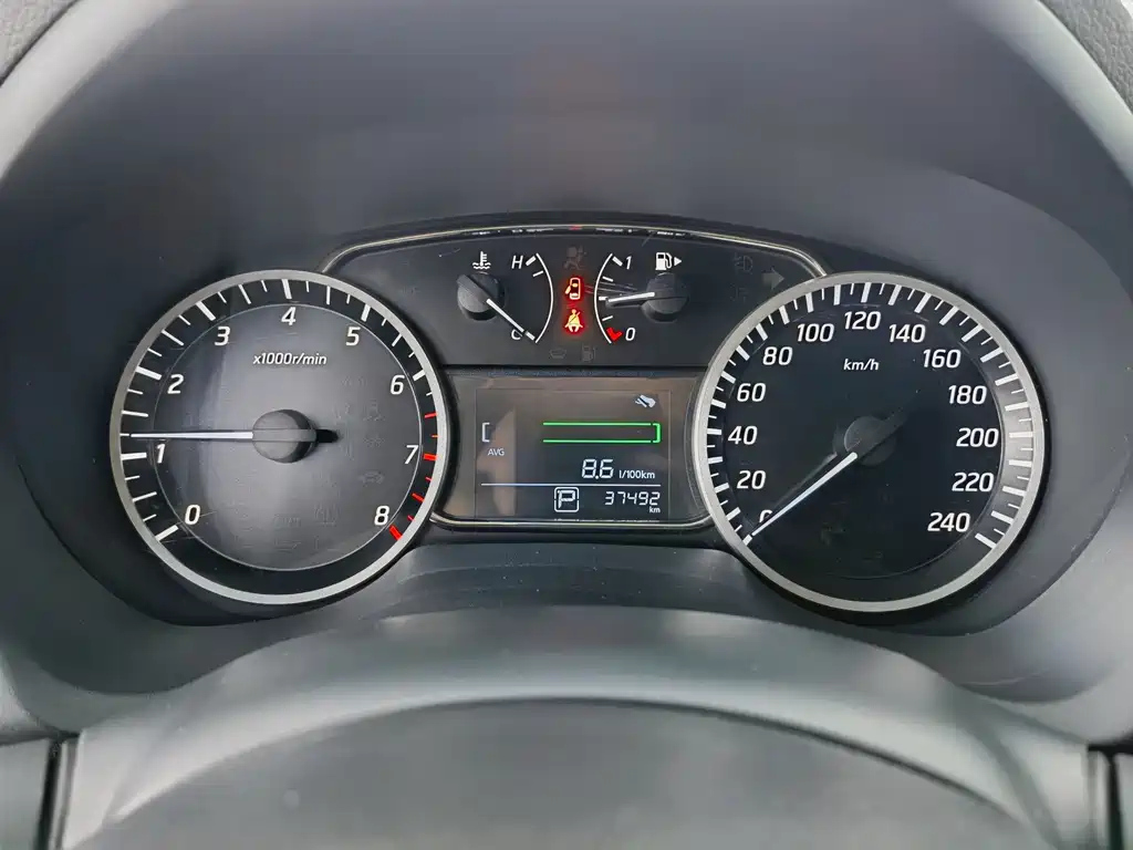 NISSAN SYLPHY 2023
