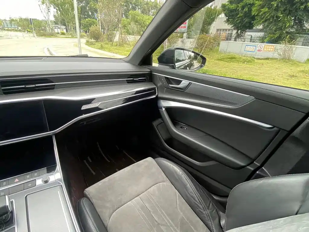 AUDI A6L 2020