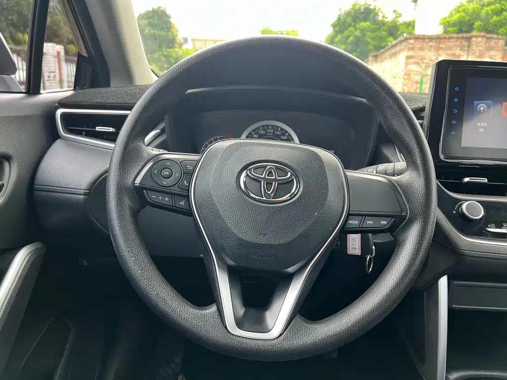TOYOTA FRONTLANDER 2022