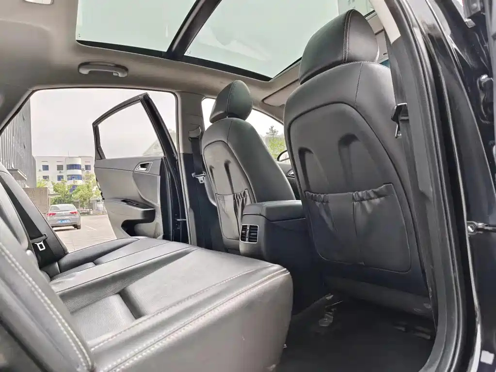 HYUNDAI MISTRA 2020