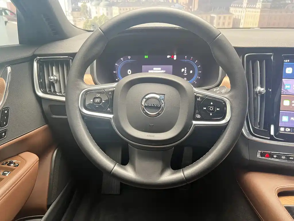 VOLVO S90 2022