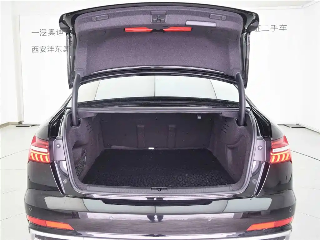 AUDI A6L 2020