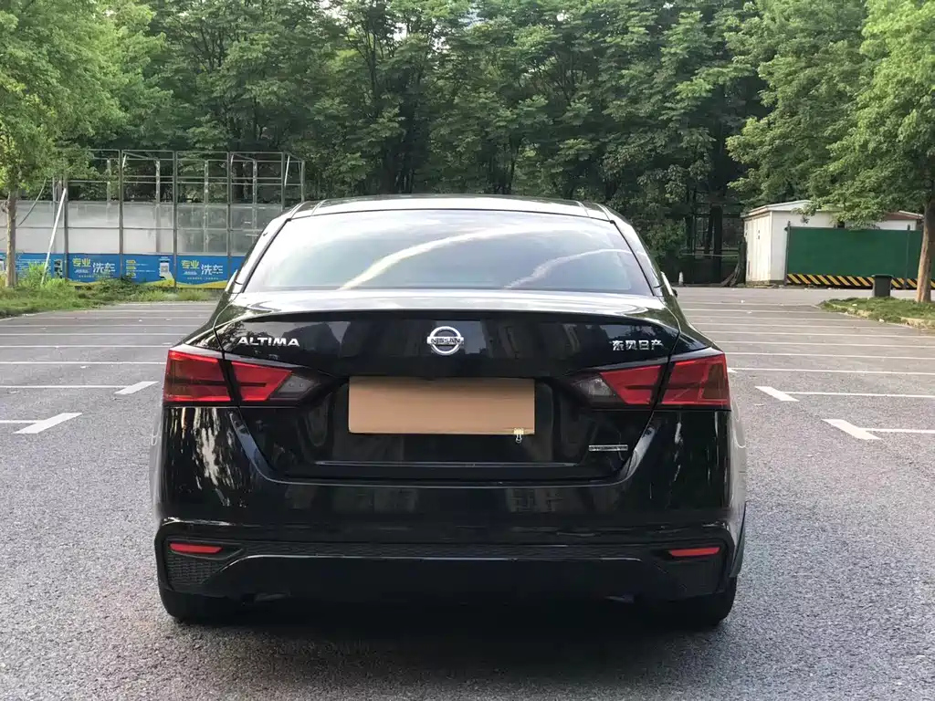NISSAN TEANA 2021