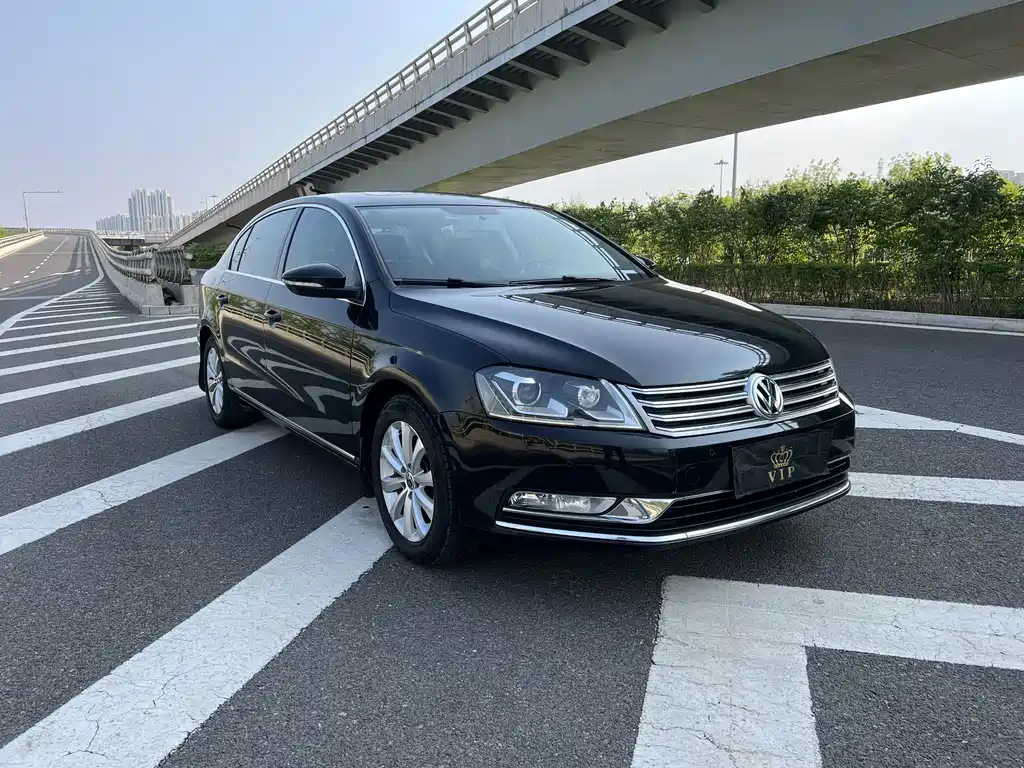 VOLKSWAGEN MAGOTAN 2016